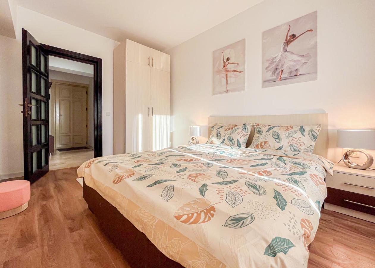 Uniquemoments Airport Apartment & Secure Parking & Airport Shuttle Яссы Экстерьер фото