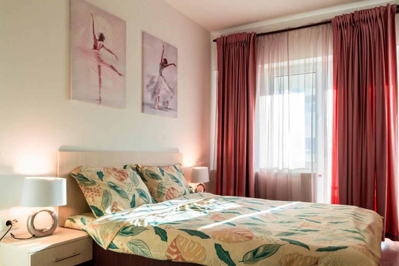 Uniquemoments Airport Apartment & Secure Parking & Airport Shuttle Яссы Экстерьер фото